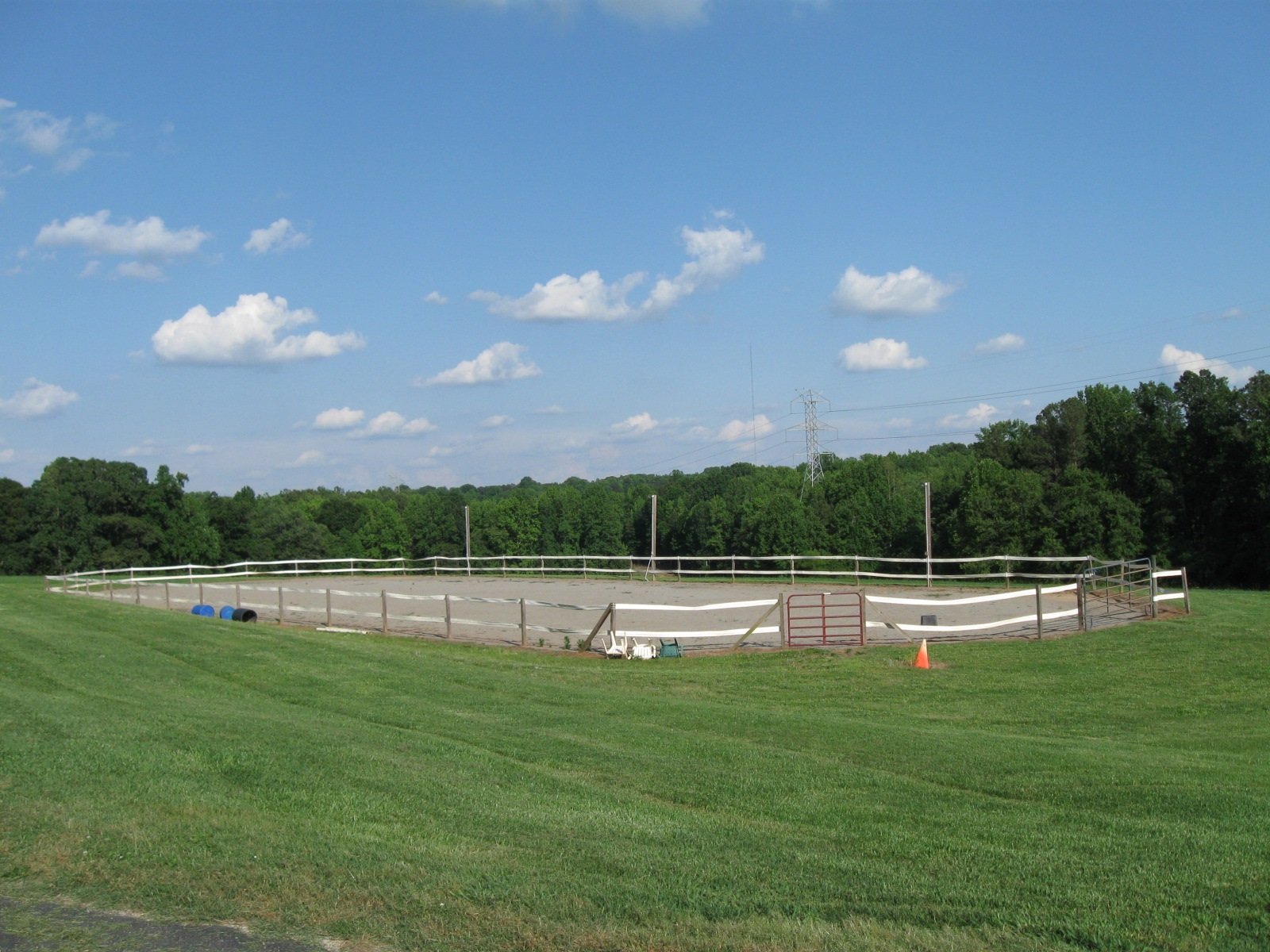 Green Acres Horse Farm Stokesdale, NC Amenities & Services